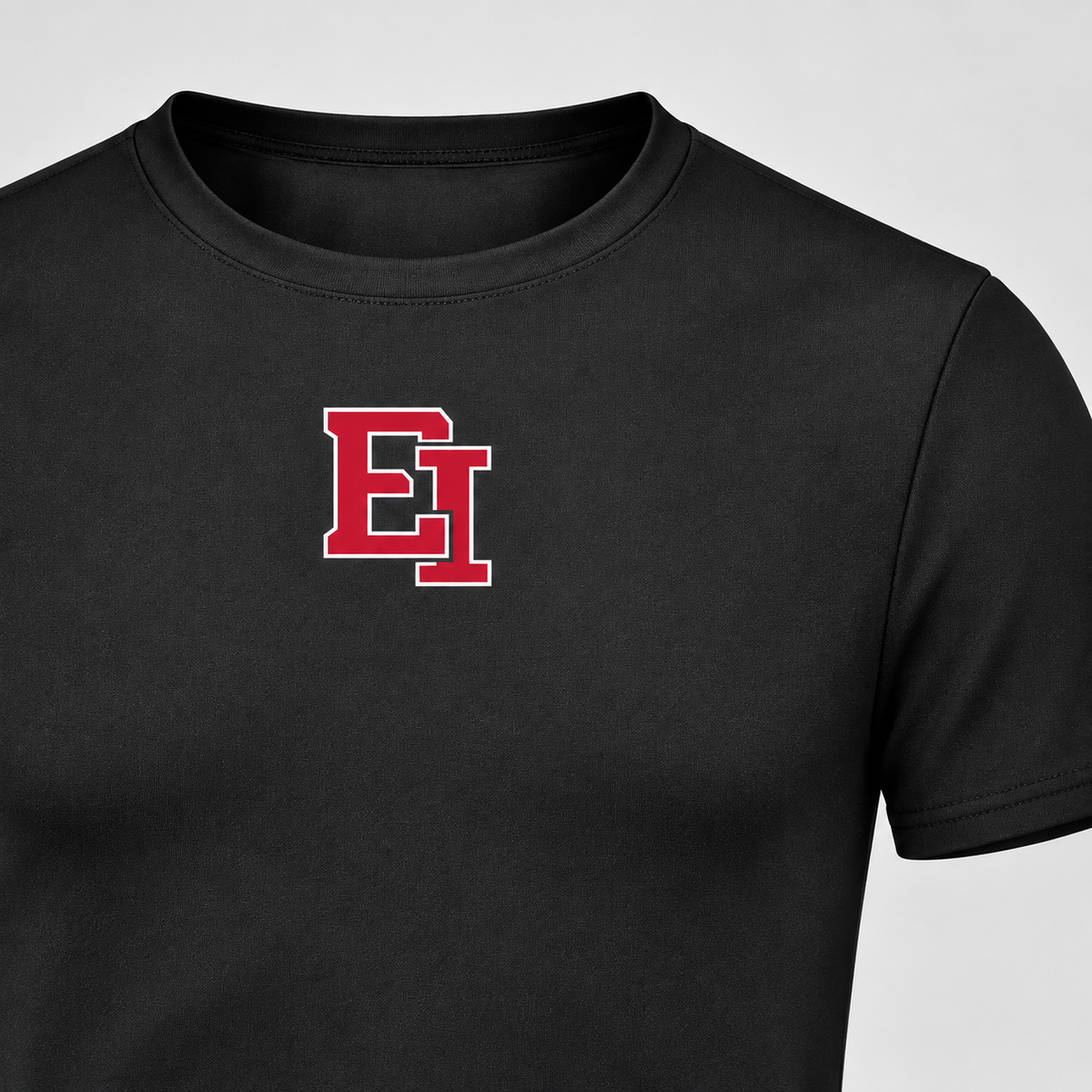 Detail of the EI compression shirt chest print, self-fabric collar and set-in sleeve